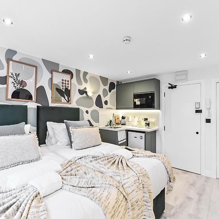 Chic & Trendy Designer Studio With Full Kitchen London Eksteriør bilde
